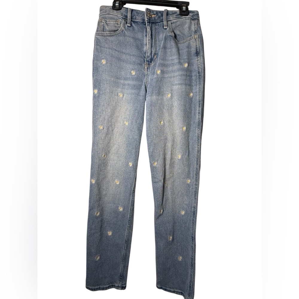 Hollister Daisy Ultra High‎ Rise Mom Jeans
